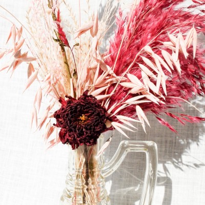Bouquet de fleurs séchées et son vase chiné