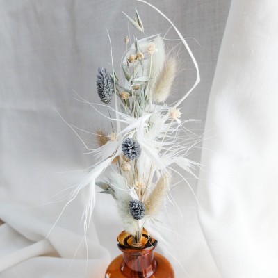 Bouquet de fleurs séchées et son vase en verre apothicaire